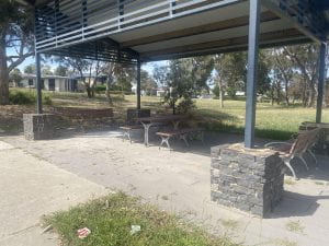Image of the picnic area in Mulligans Flat car park